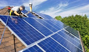 Service d'installation de photovoltaïque et tuiles photovoltaïques à Manom